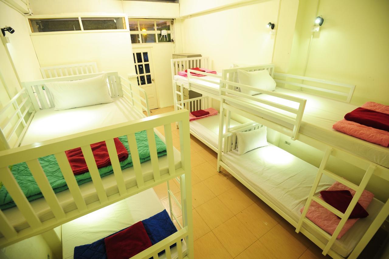 Phi Phi Bucket Hostel Buitenkant foto