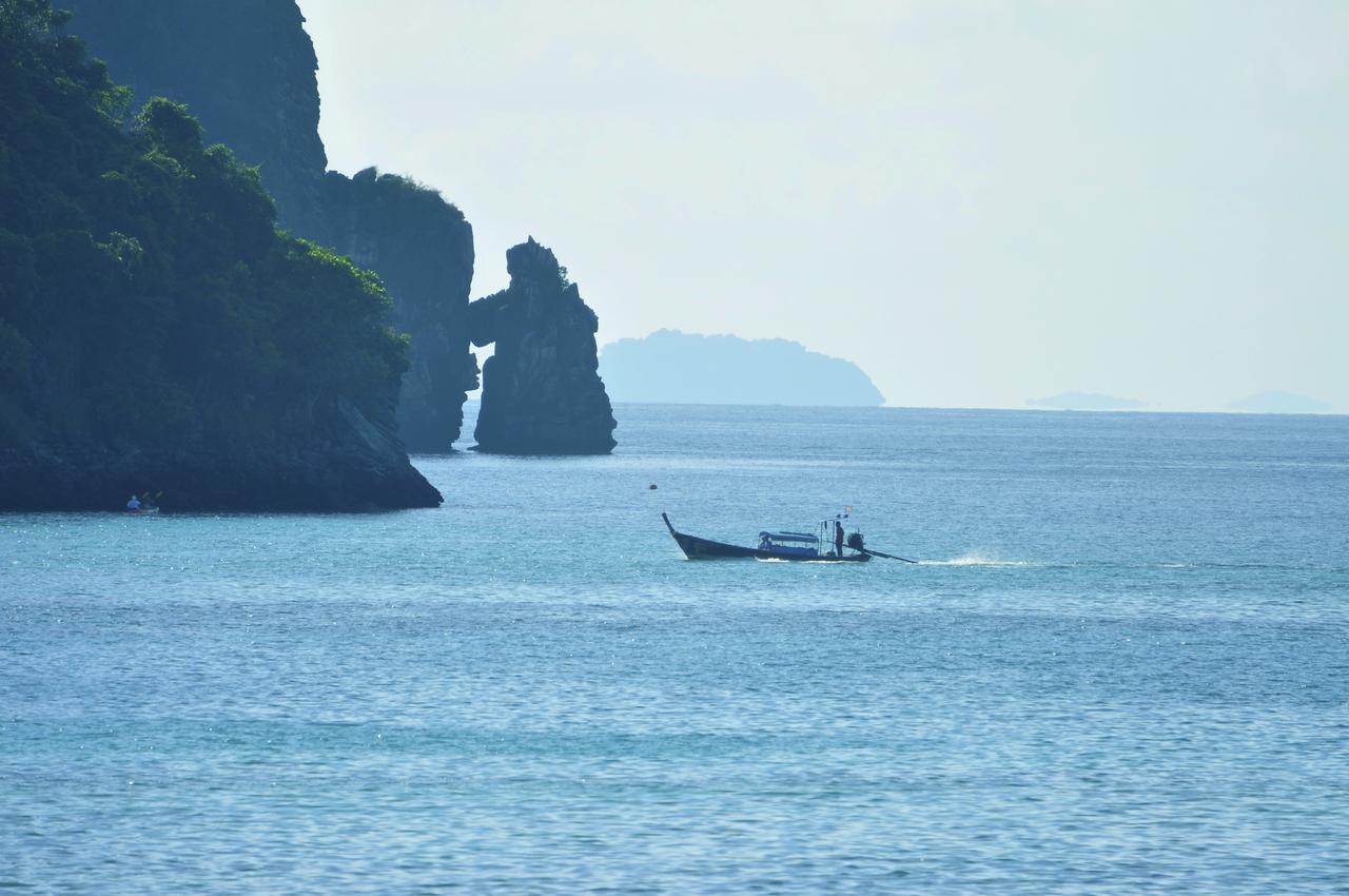 Phi Phi Bucket Hostel Buitenkant foto