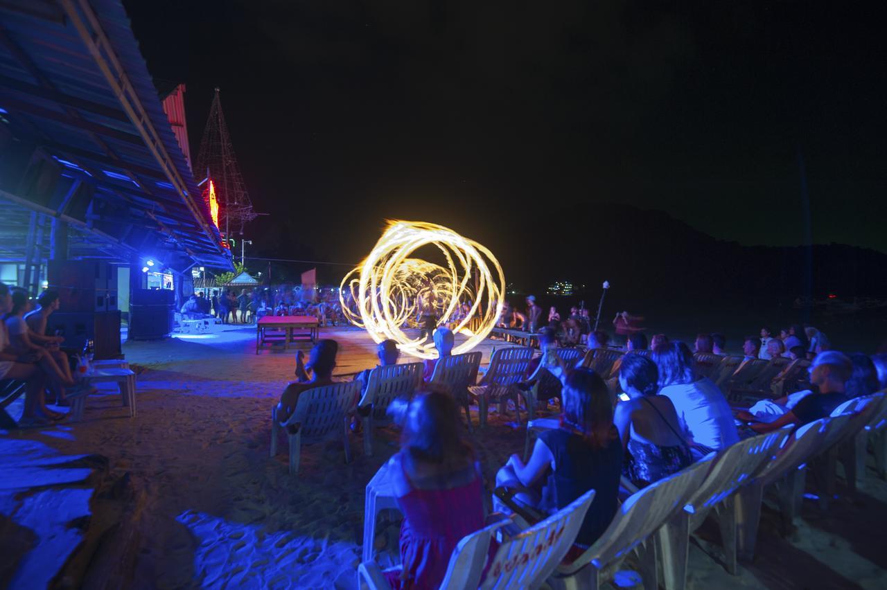 Phi Phi Bucket Hostel Buitenkant foto