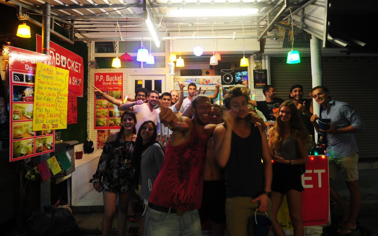Phi Phi Bucket Hostel Buitenkant foto