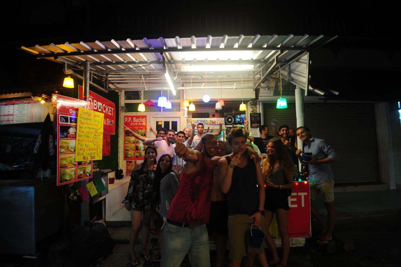 Phi Phi Bucket Hostel Buitenkant foto